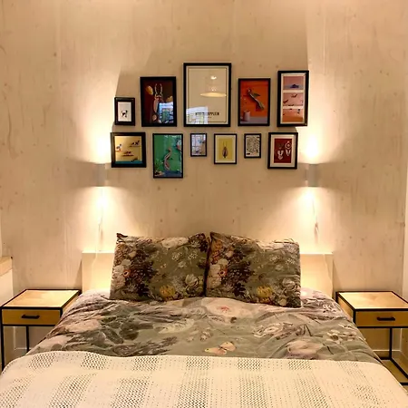 Loft 57 Bed & Breakfast 4*